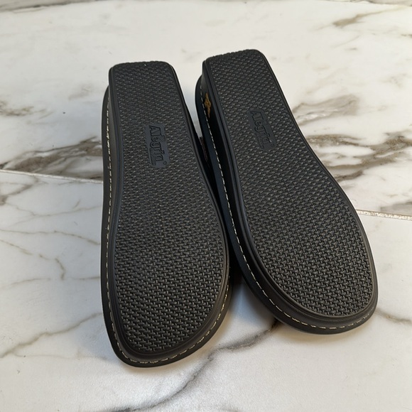 Alegria Mary Jane Shoes - Picture 5 of 10